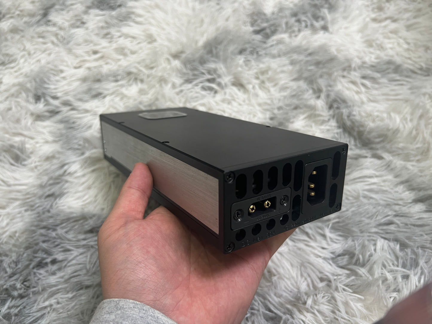 HW Charger R4830G1 Touchscreen