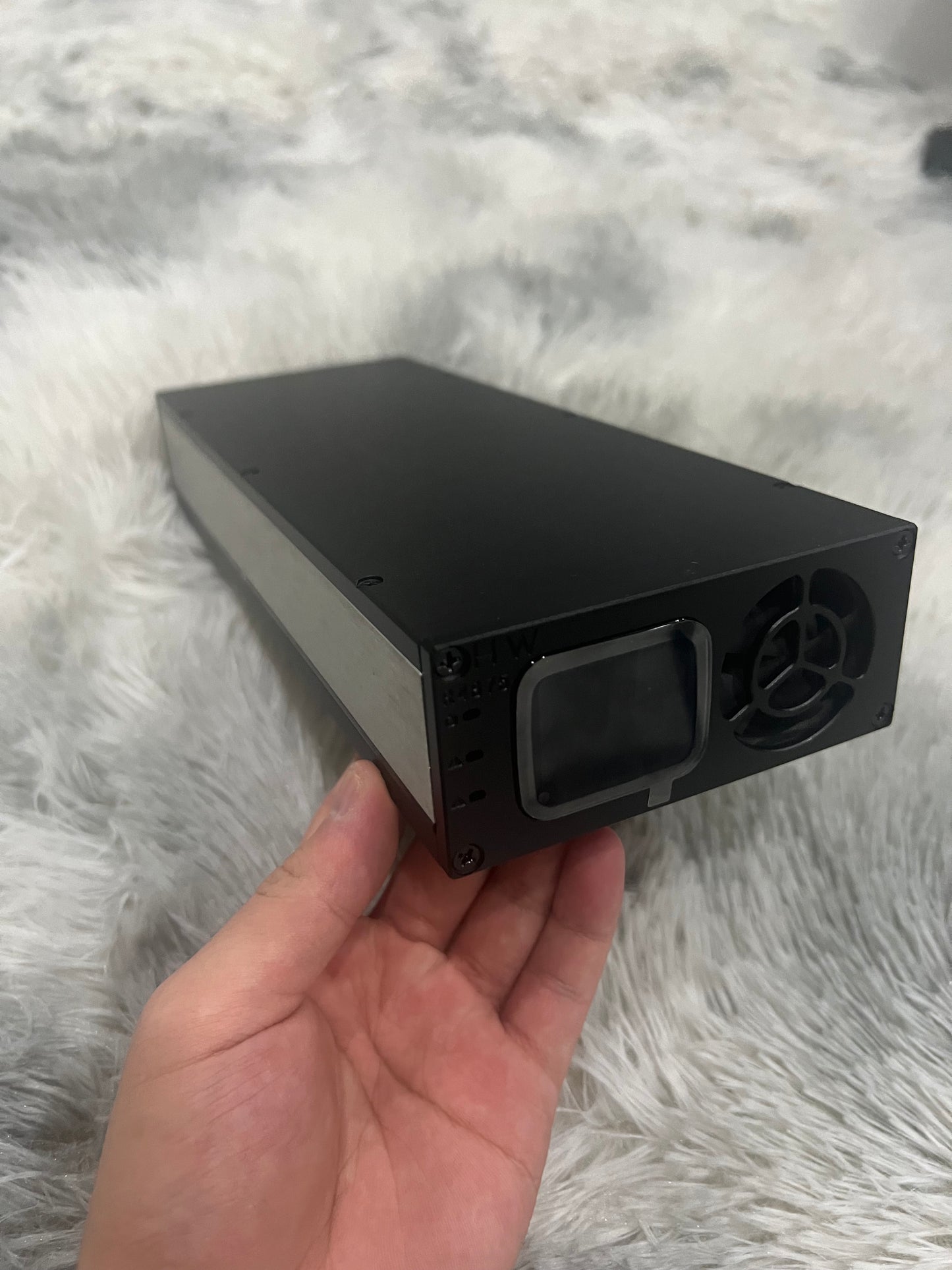 HW Charger R4875G1 Touchscreen