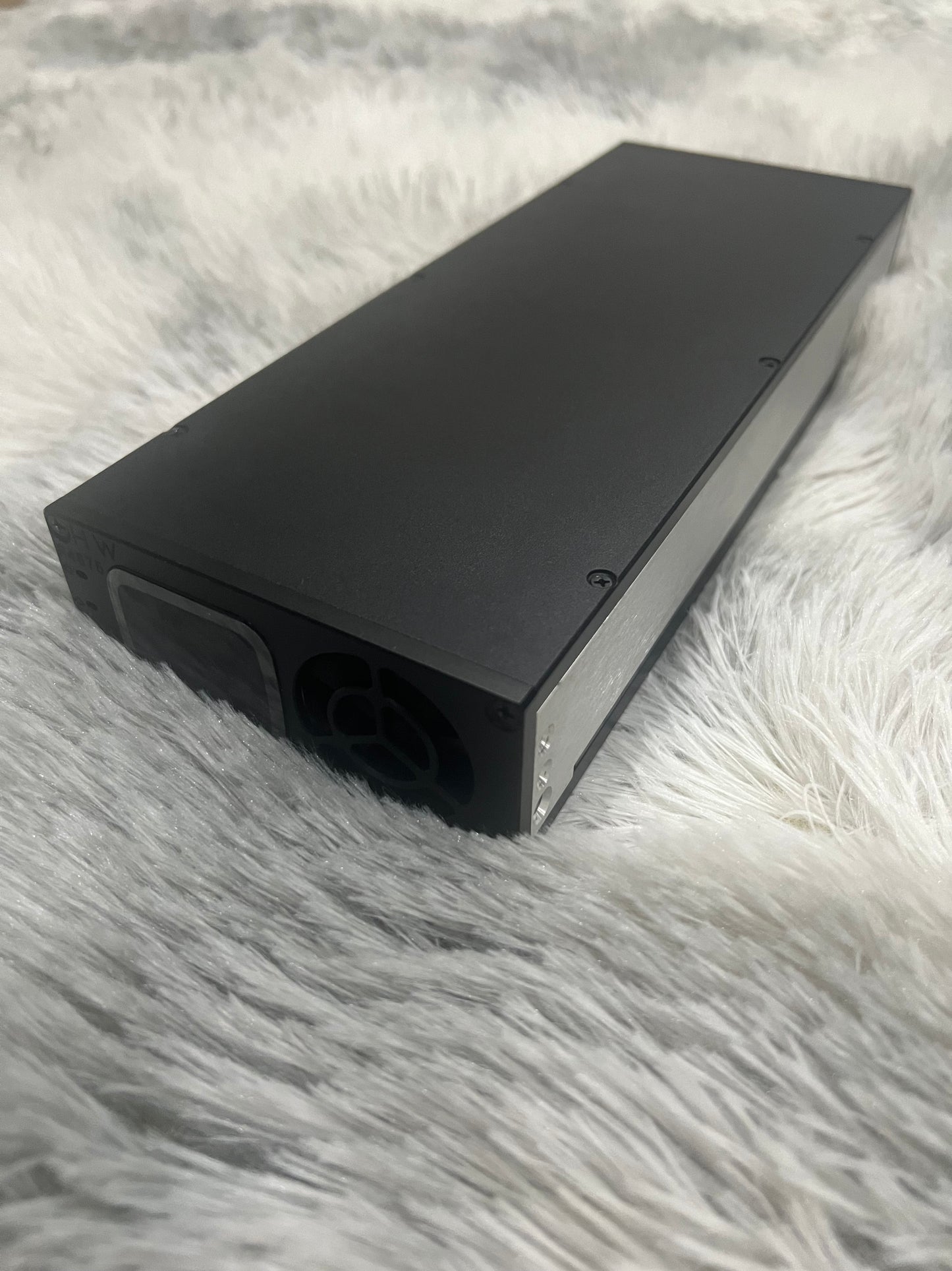 HW Charger R4875G1 Touchscreen