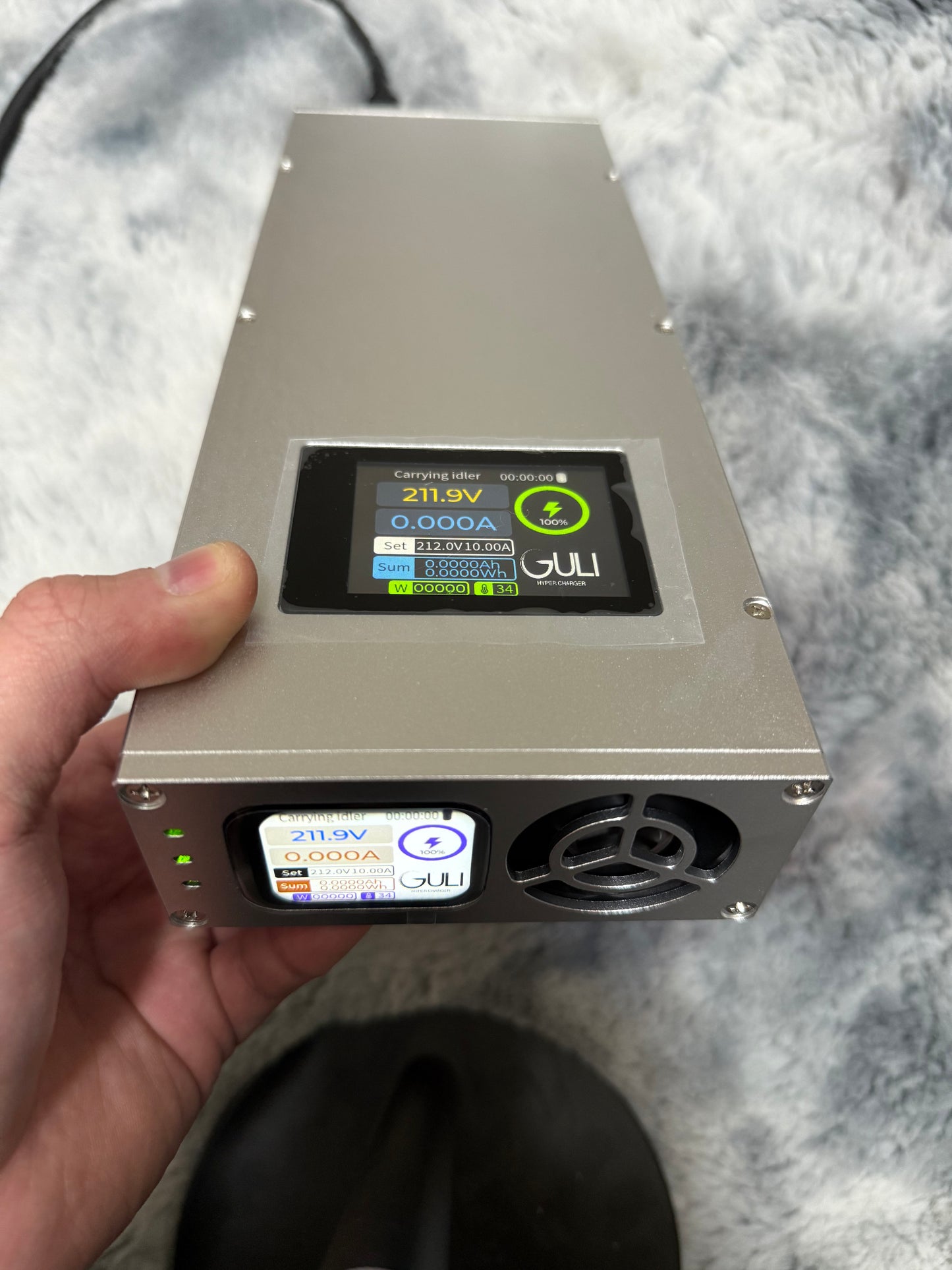 HW Charger R4875G1-T Dual screen display