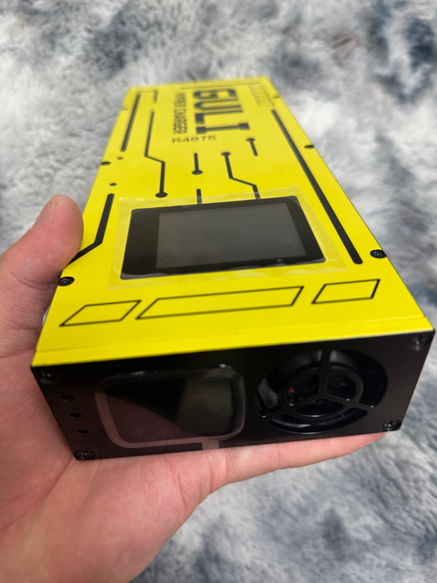HW Charger R4875G1-T Dual screen display