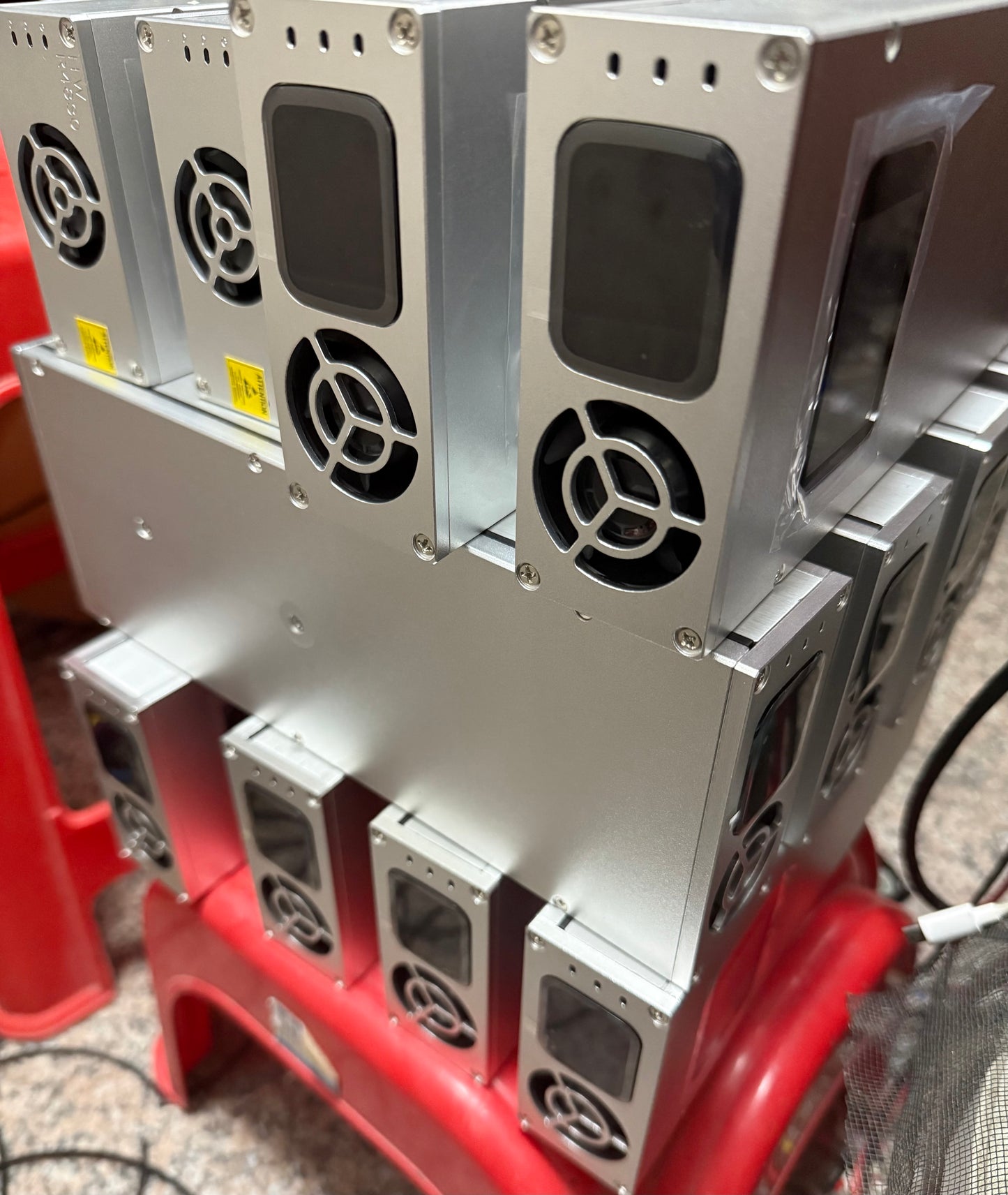 HW Charger R4875G1-T Dual screen display