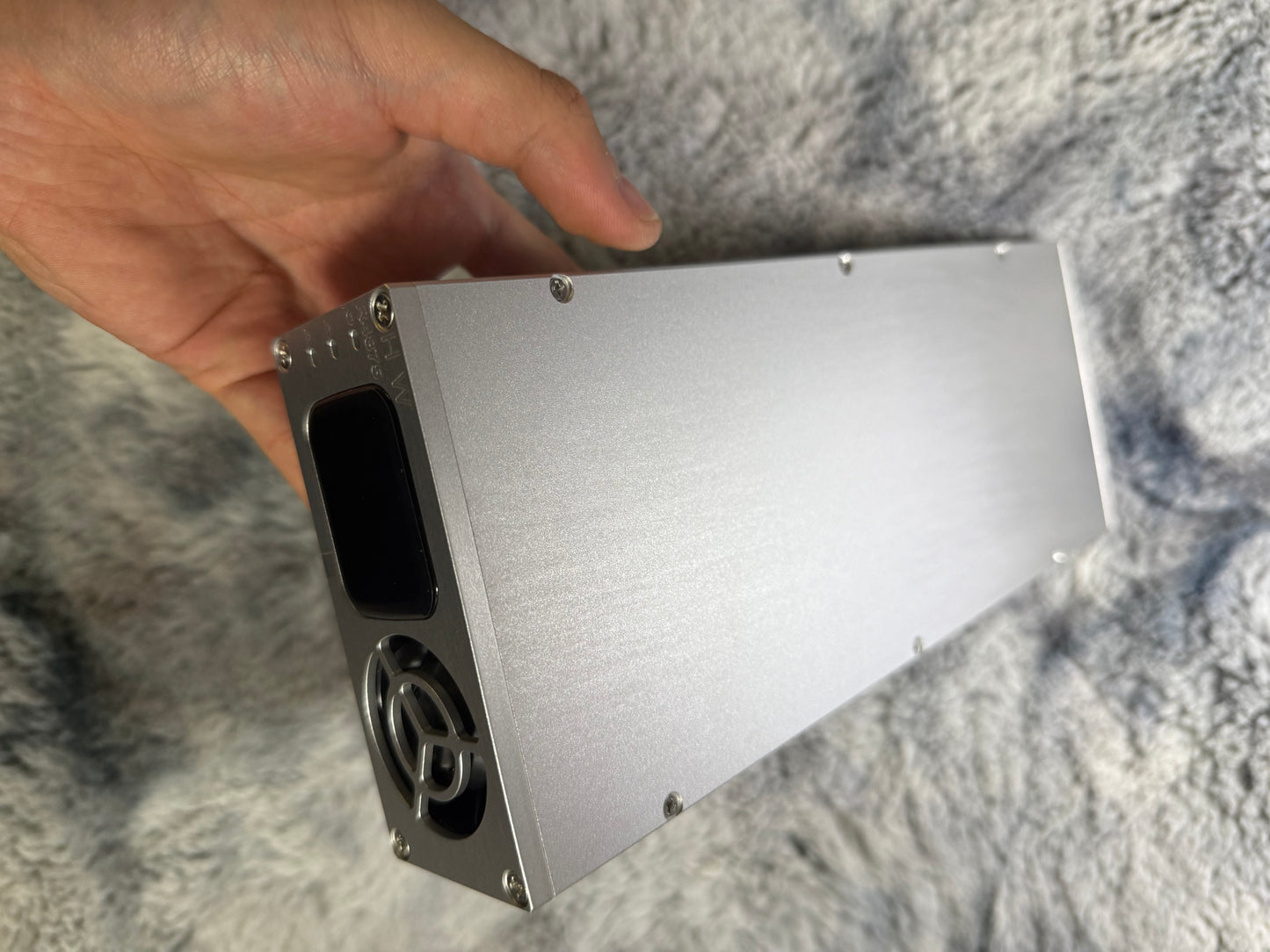 HW Charger R4875G1 Touchscreen
