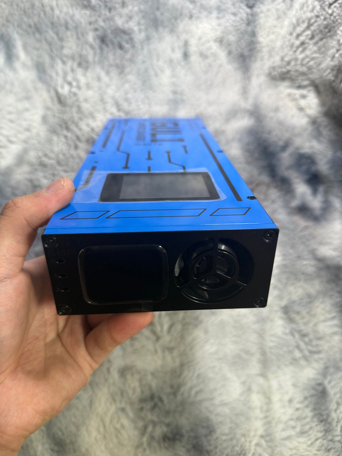 HW Charger R4875G1-T  Dual screen display