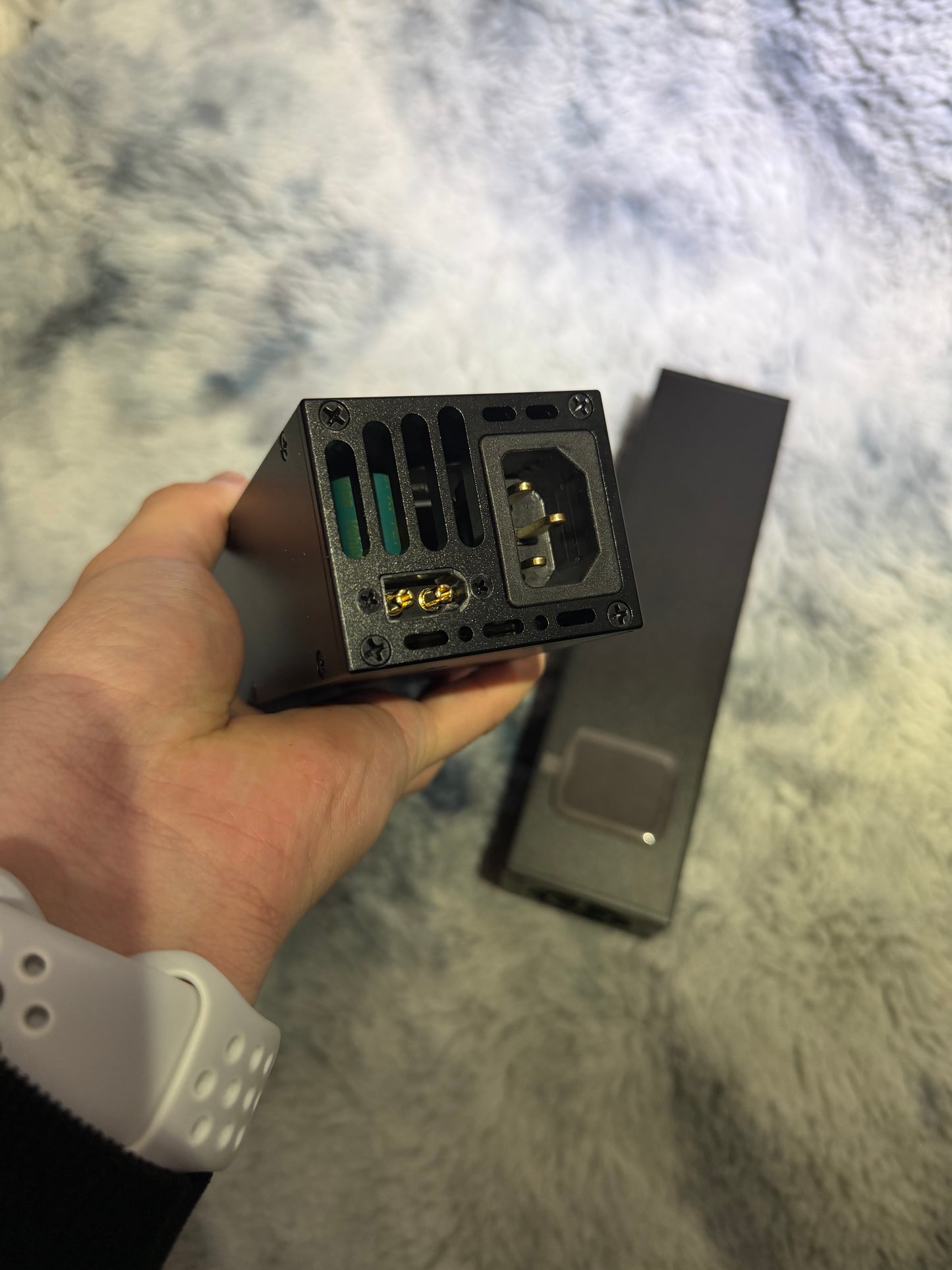 HW Charger R4815G2 Touchscreen