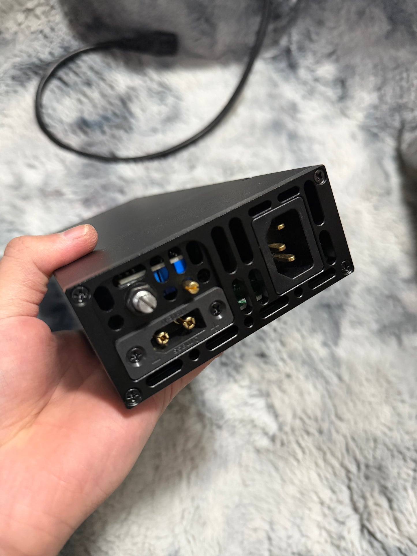 HW Charger R4875G1-S  100-212V